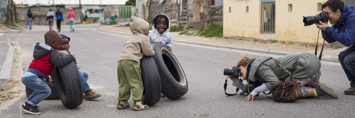 Photoshoot with kids on the street